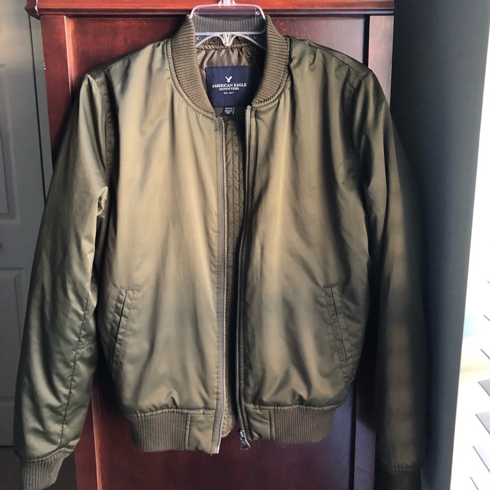 AEO Puffer Bomber Jacket